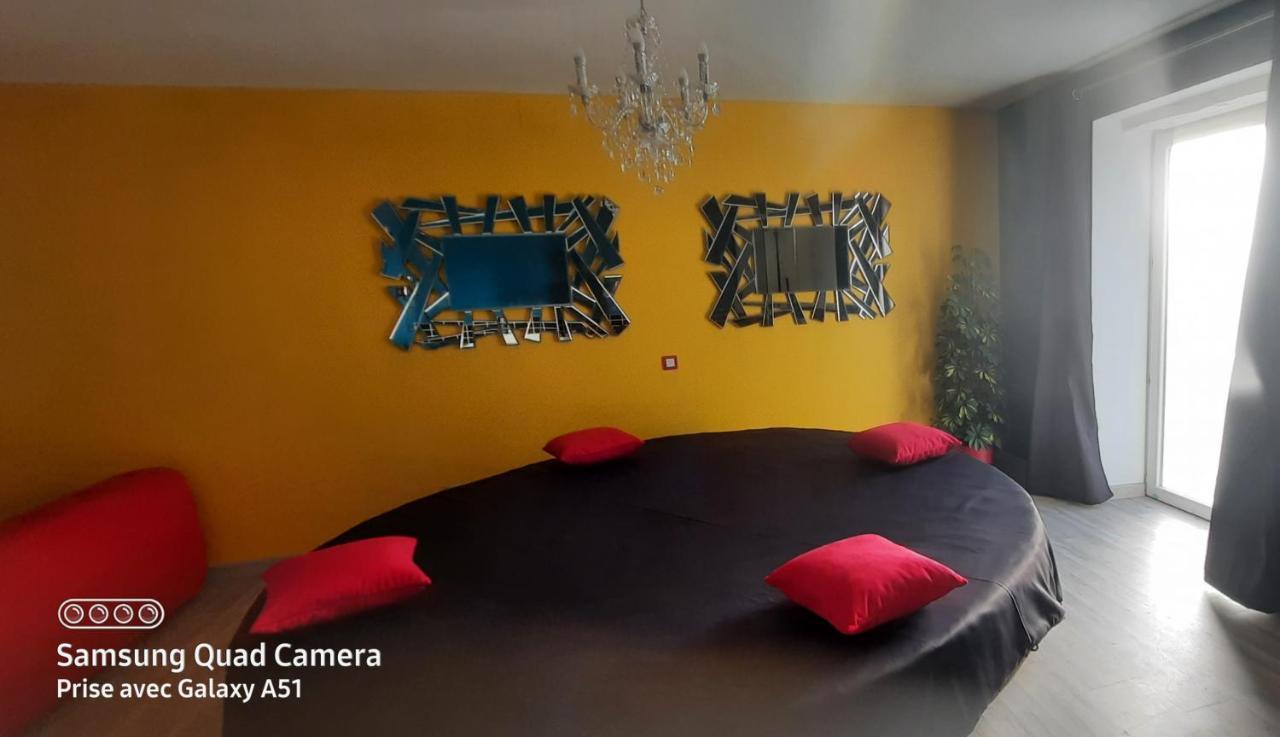 L'Essence Du Désir - Room Love Saint-Germain  Extérieur photo