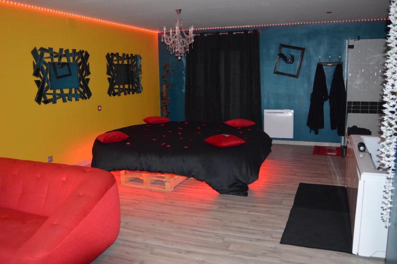 L'Essence Du Désir - Room Love Saint-Germain  Extérieur photo