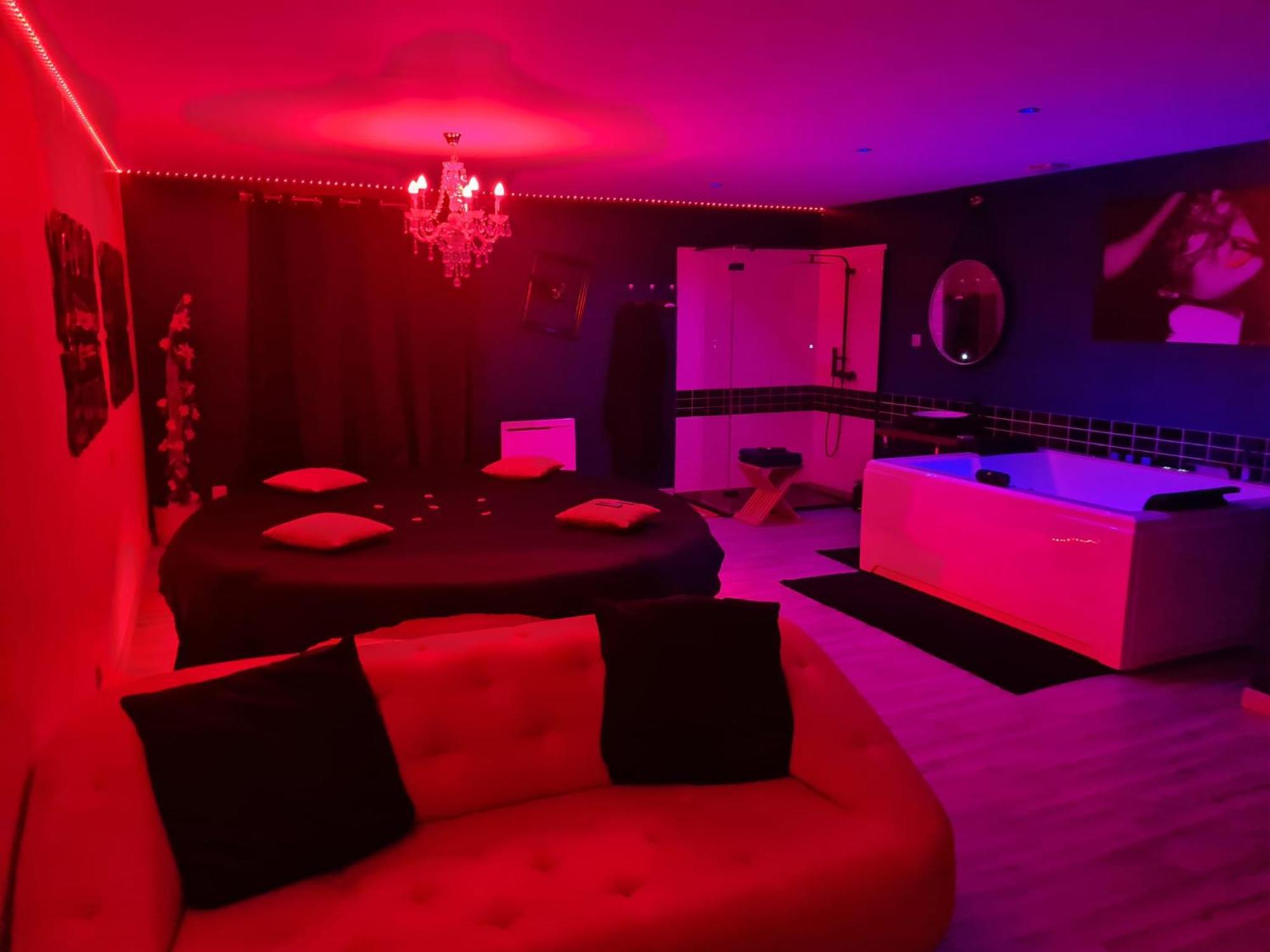 L'Essence Du Désir - Room Love Saint-Germain  Extérieur photo